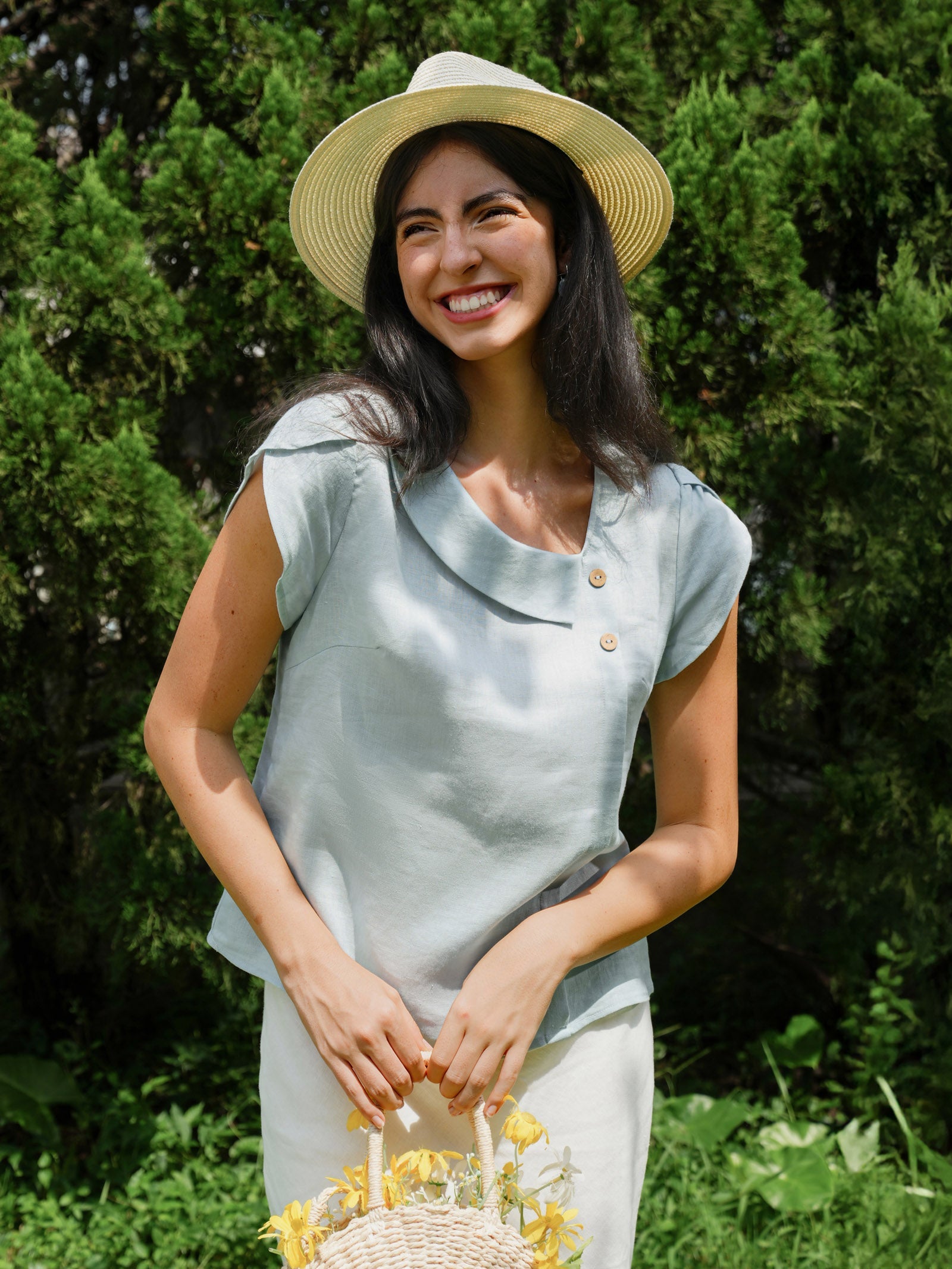The Athletics Society | Women's Linen Flutter Sleeve Top - 12