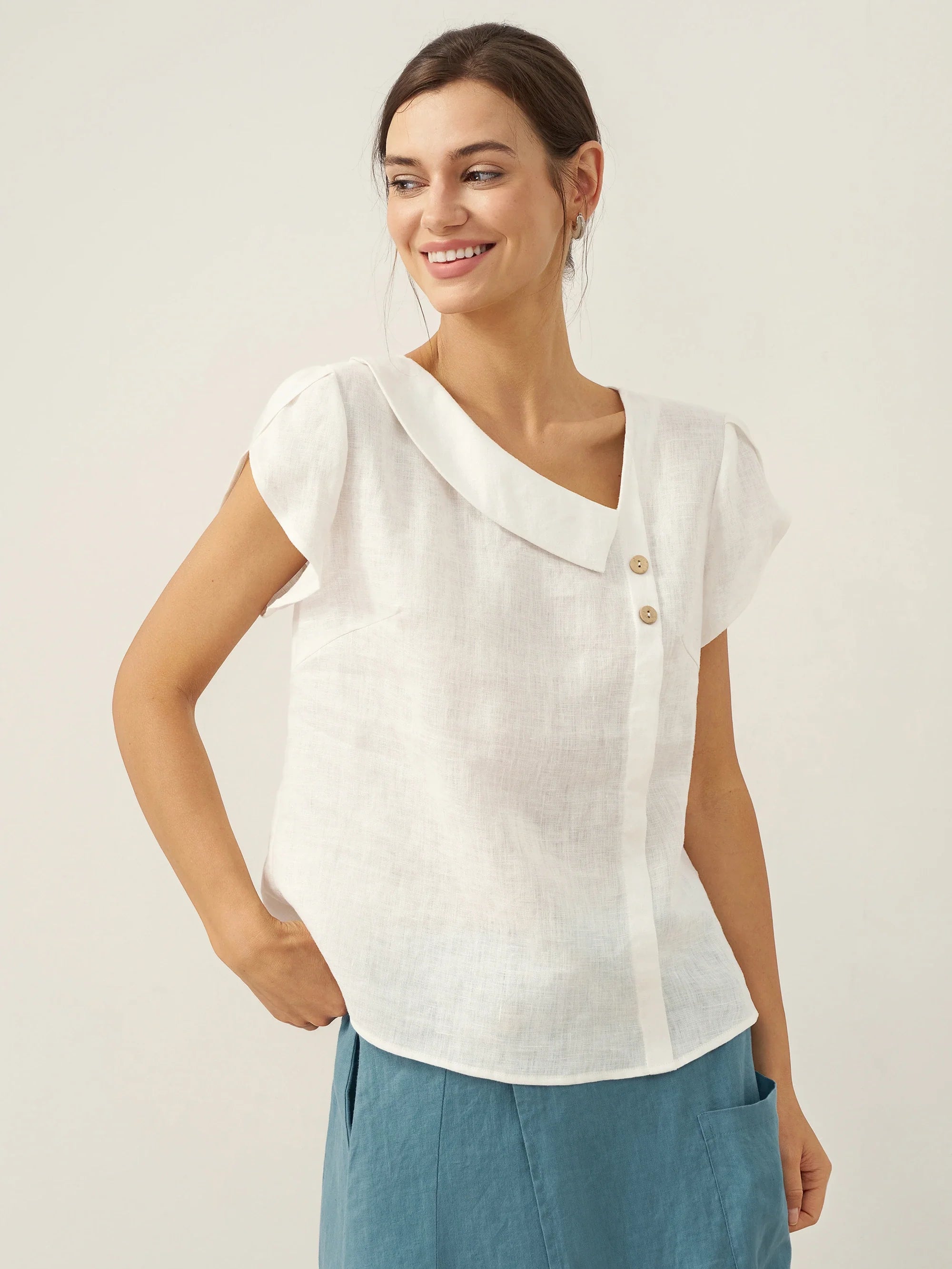 The Athletics Society | Women's Linen Flutter Sleeve Top - 4