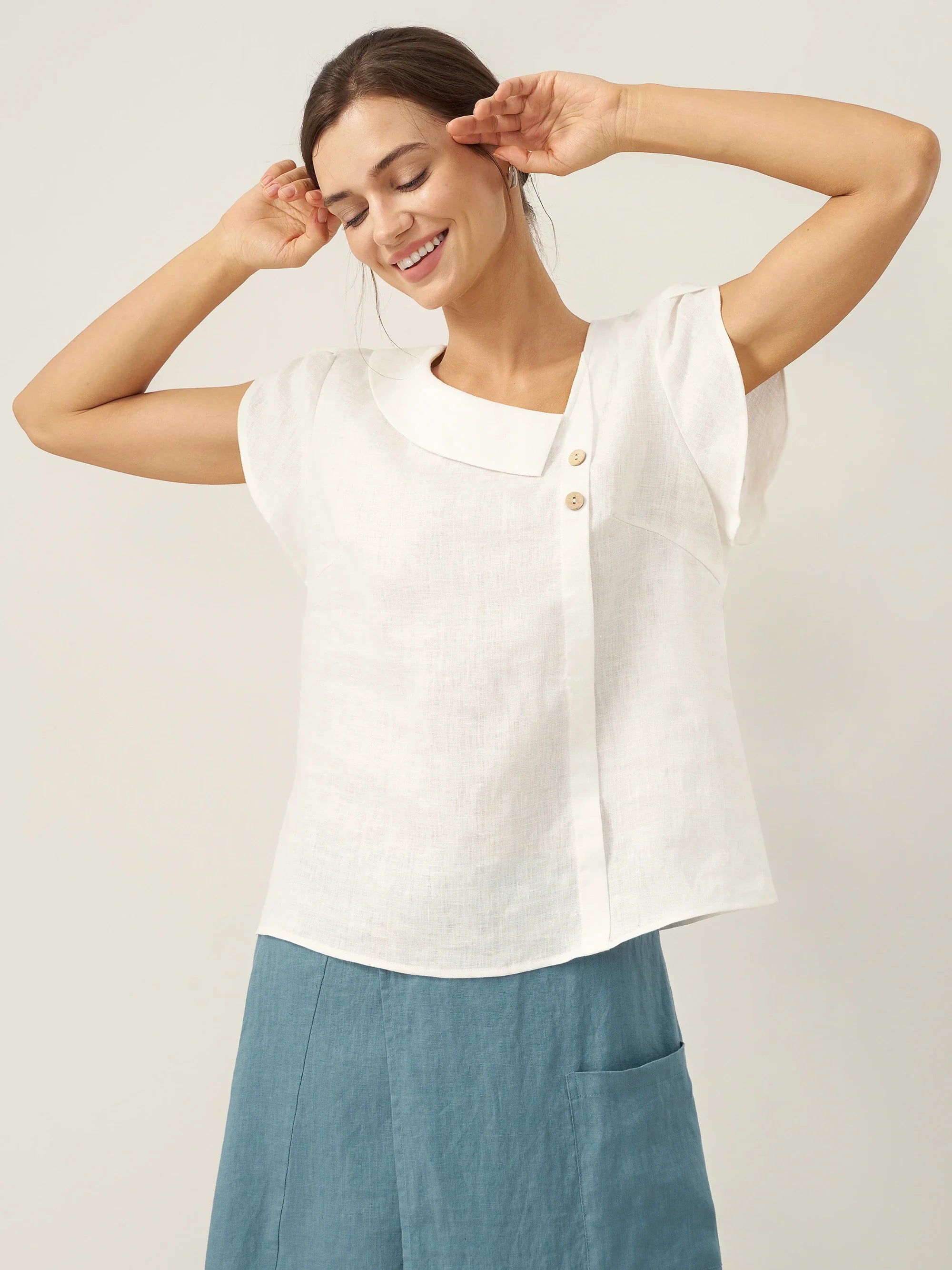 The Athletics Society | Women's Linen Flutter Sleeve Top - 6